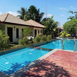 laemsai-resort.khao-lakhotels.com/